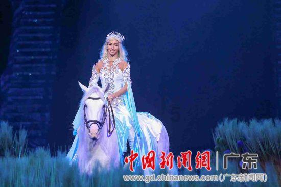 篮球运动员营救